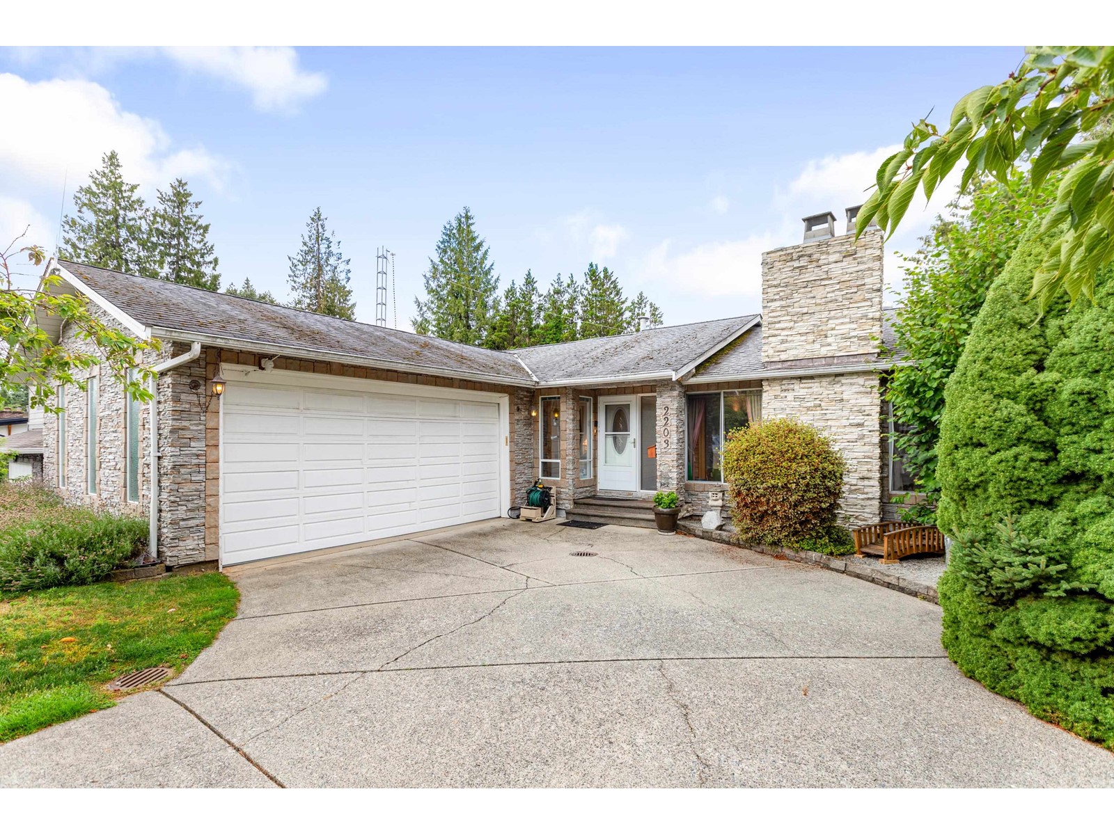 2203 GUILFORD DRIVE, abbotsford, British Columbia