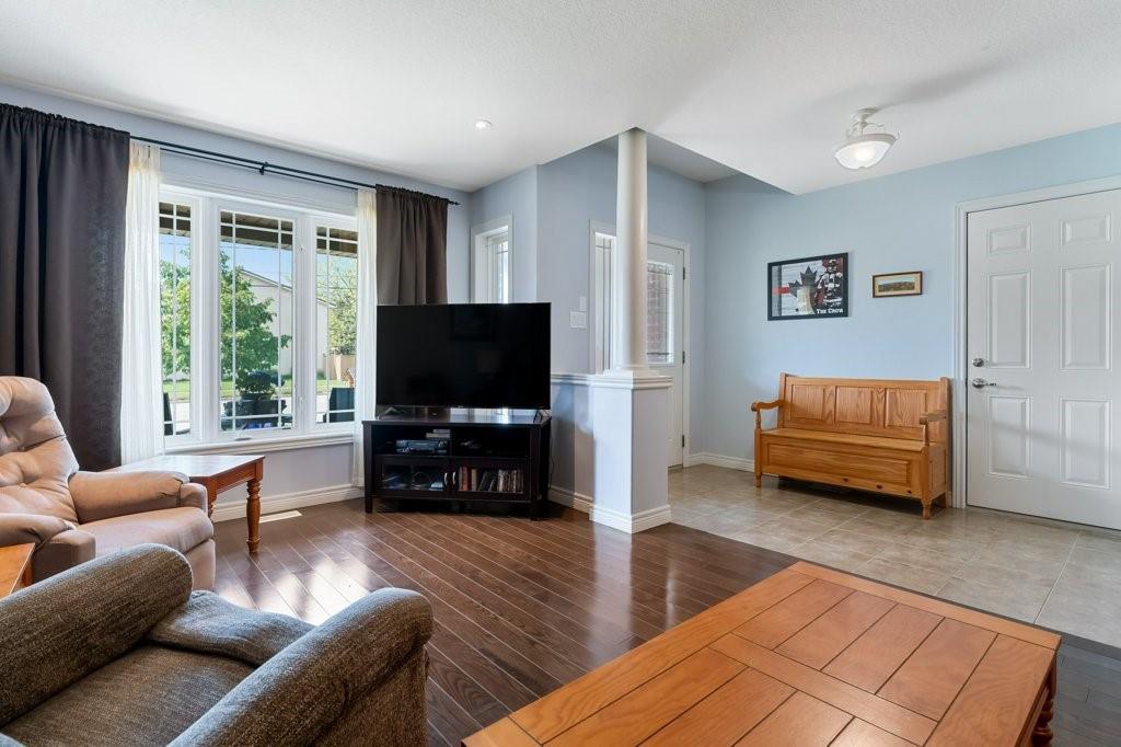 Image of property at 4867 John Street