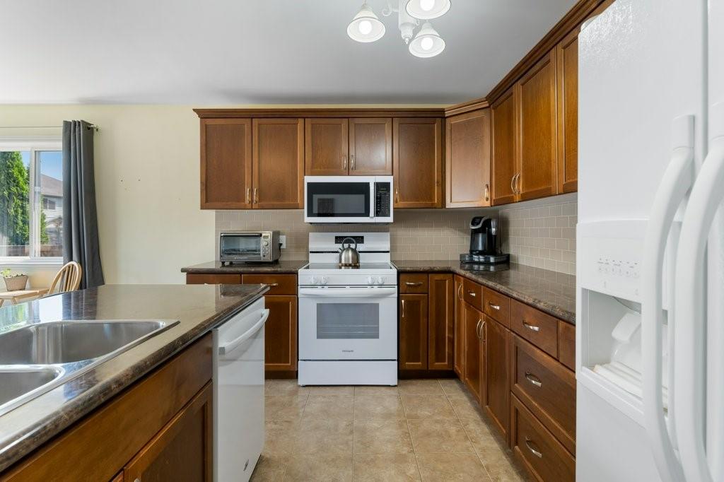 Image of property at 4867 John Street