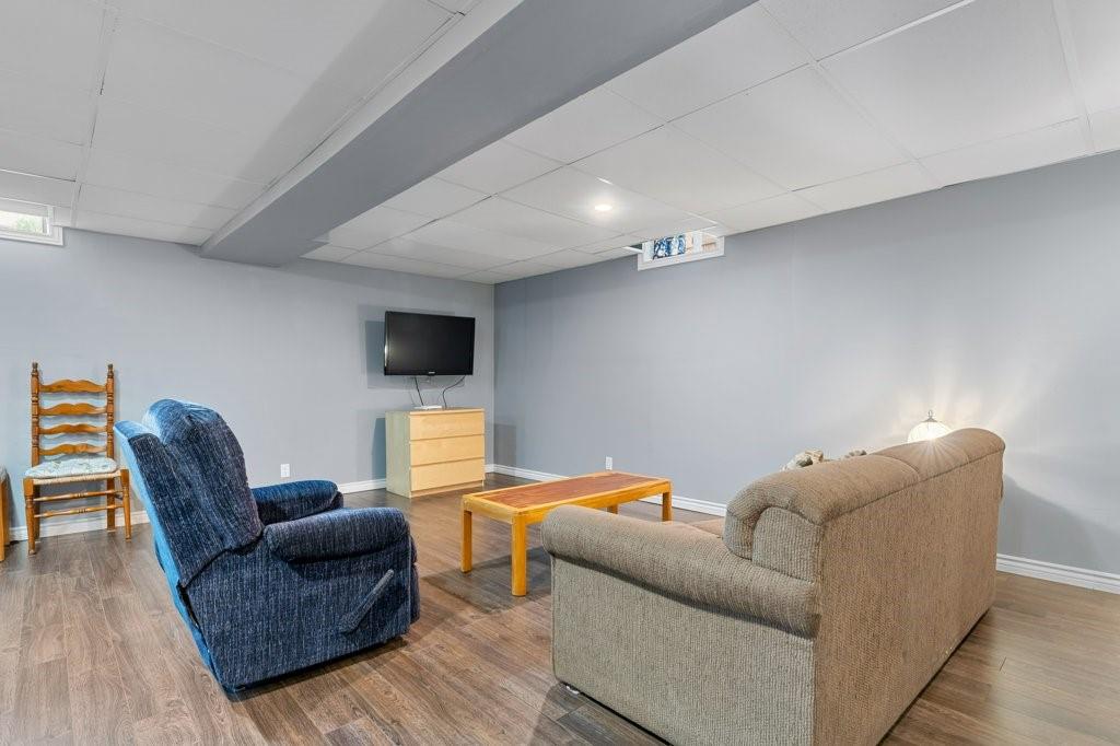 Image of property at 4867 John Street