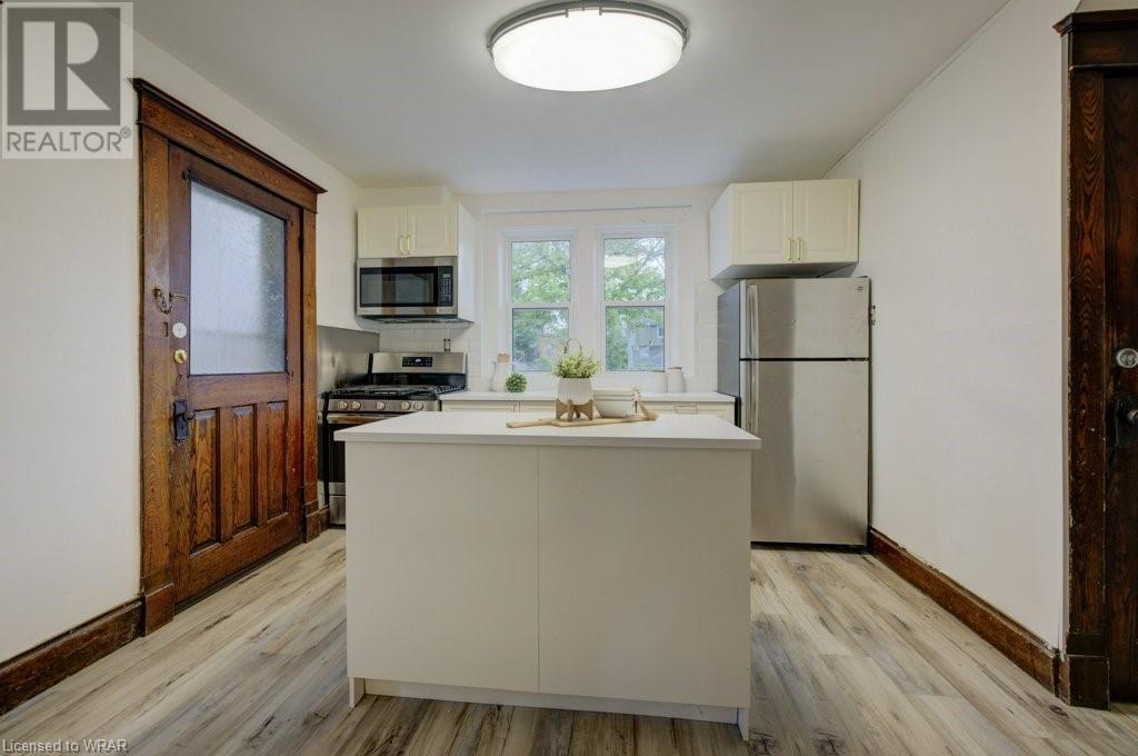 Image of property at 380 DUKE Street W