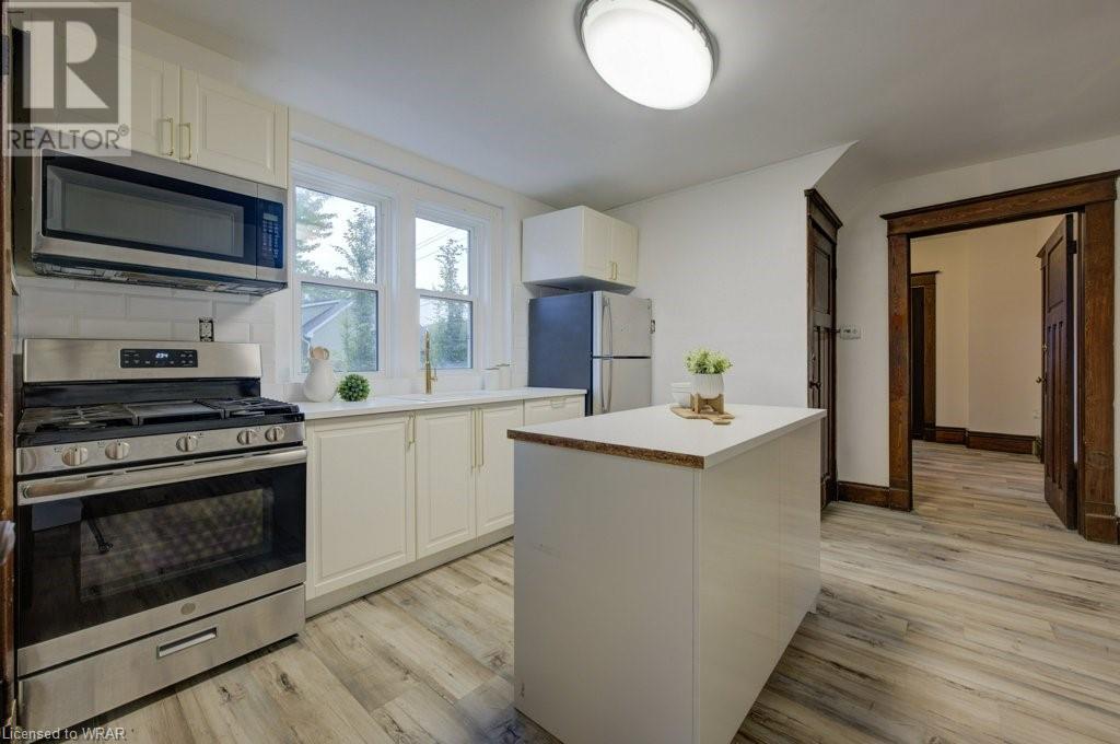 Image of property at 380 DUKE Street W