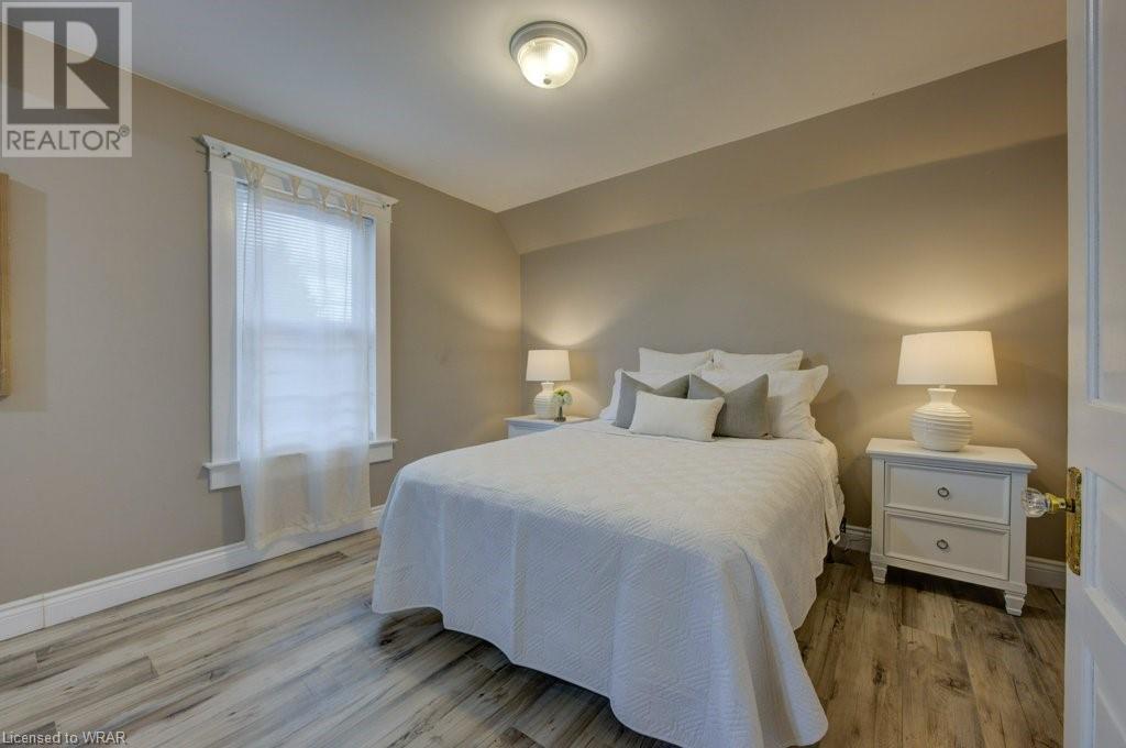 Image of property at 380 DUKE Street W