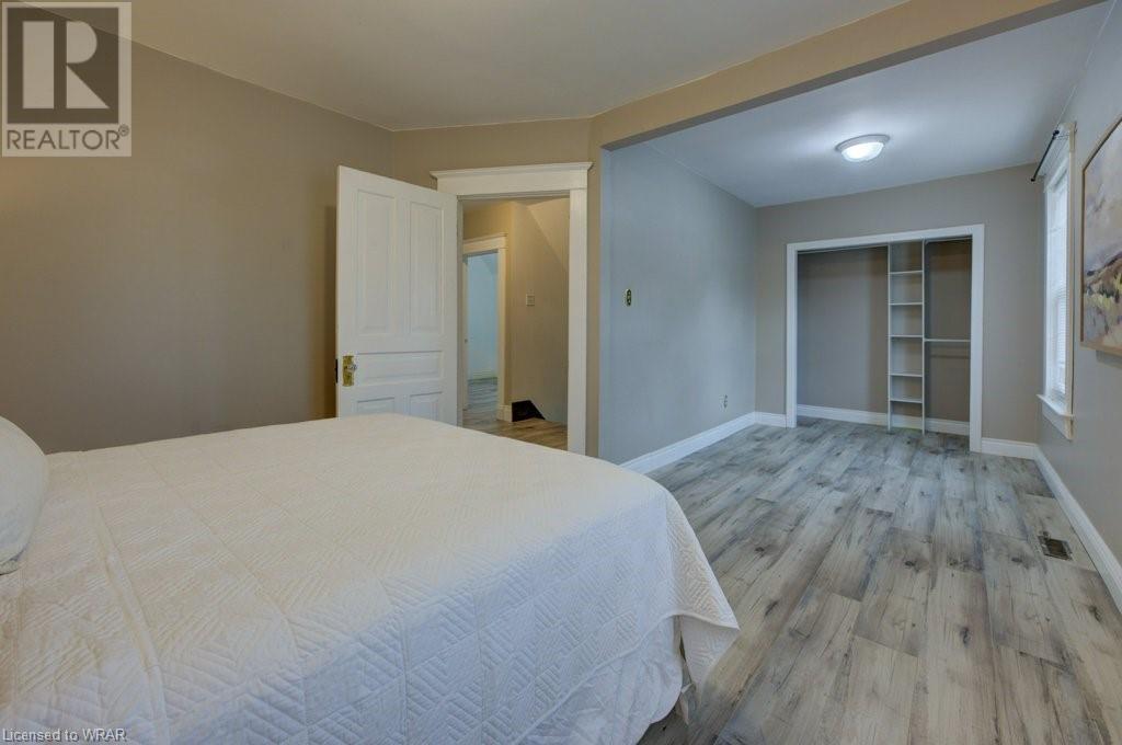 Image of property at 380 DUKE Street W