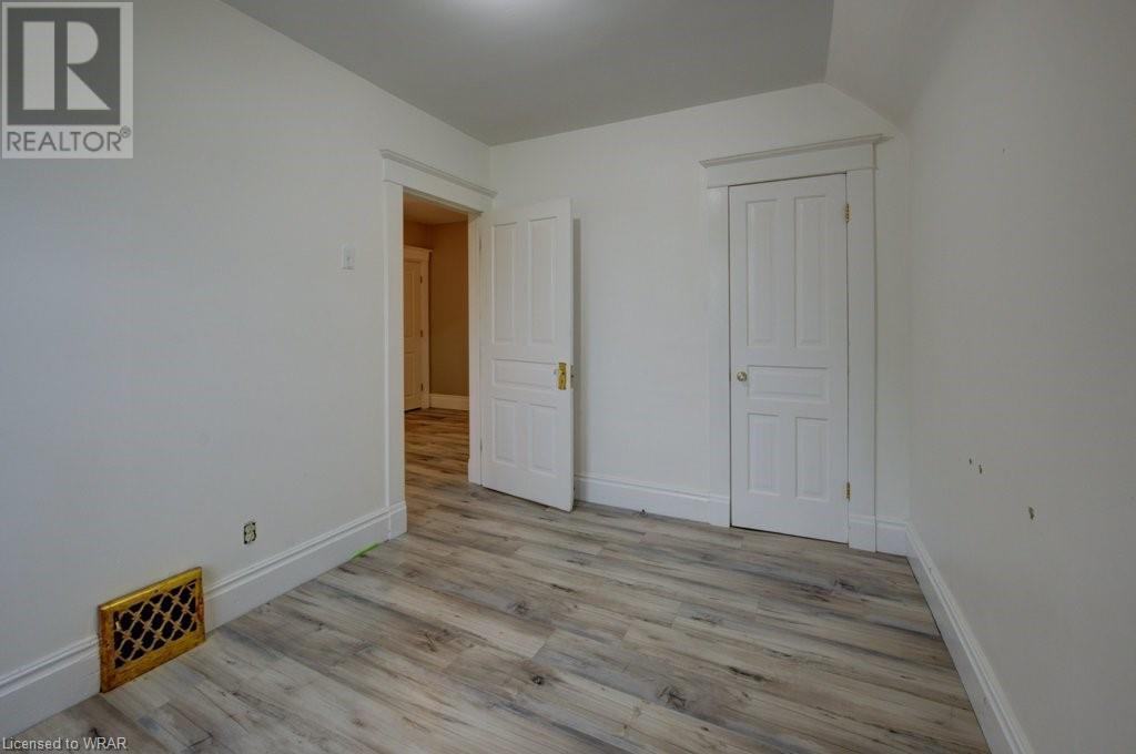 Image of property at 380 DUKE Street W