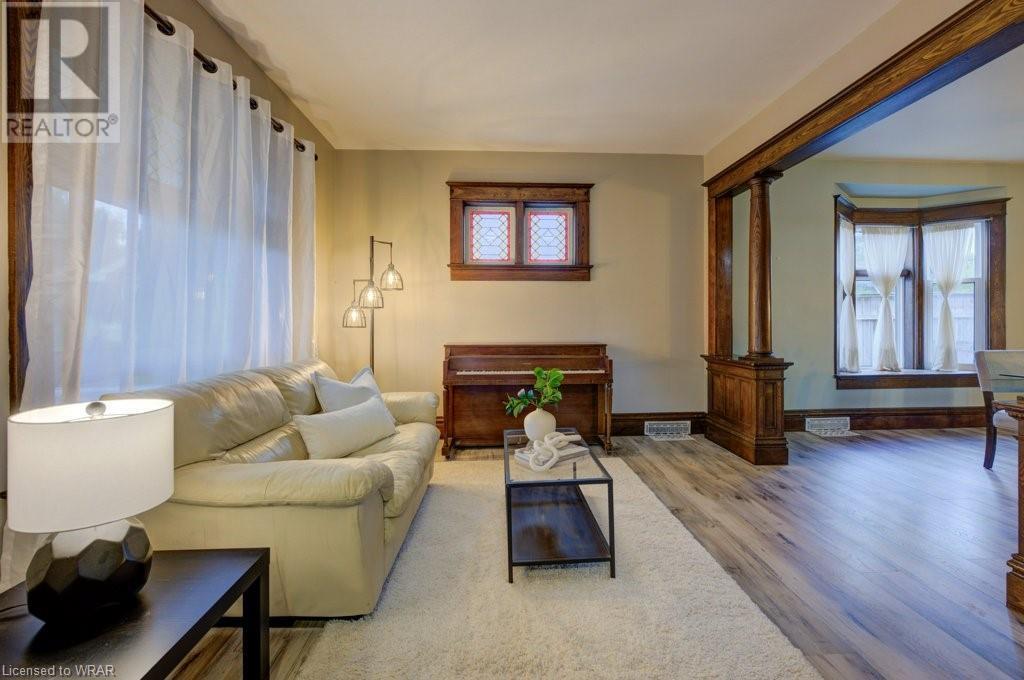 Image of property at 380 DUKE Street W