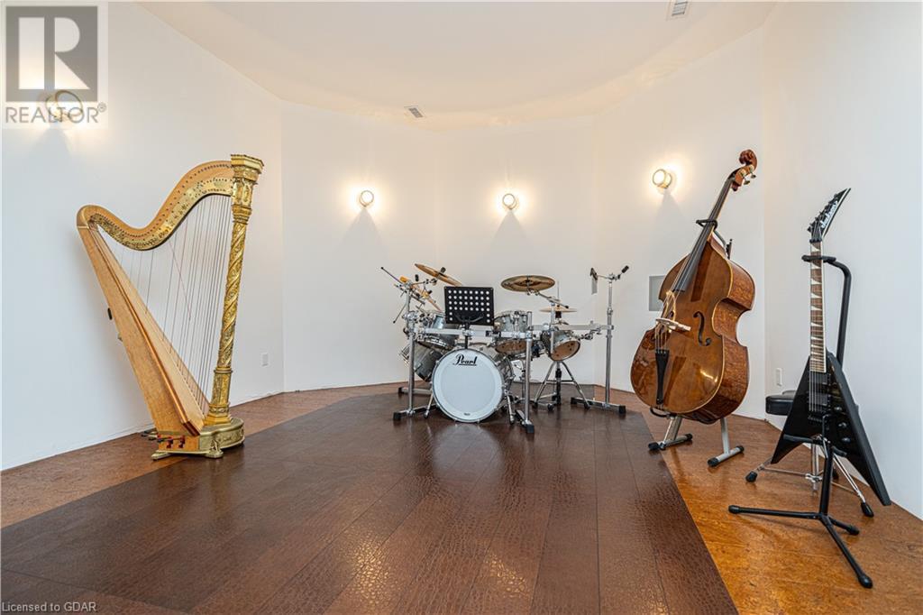 Image of property at 35 DAYMOND Drive