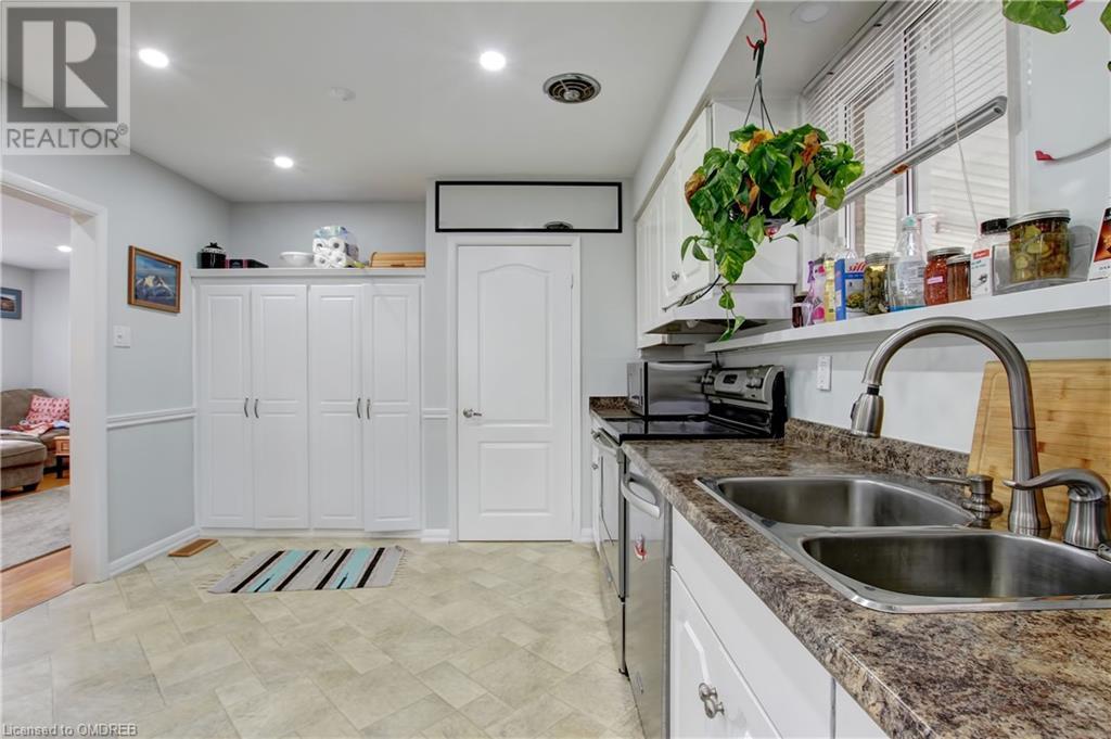 Image of property at 410 SAMFORD Place