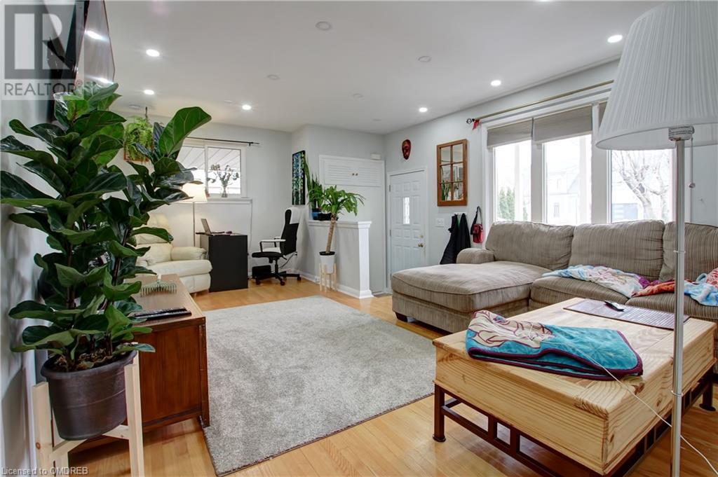 Image of property at 410 SAMFORD Place