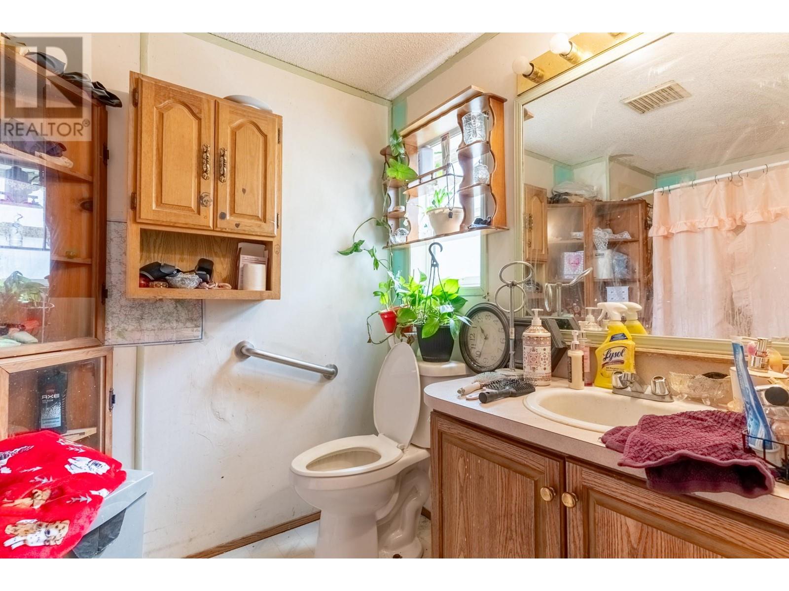 3580 Cariboo Hwy 97, Cache Creek, British Columbia  V0K 1H0 - Photo 13 - 180211