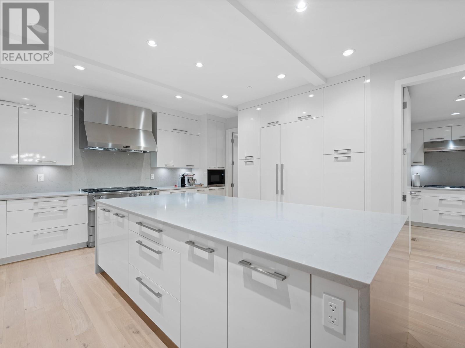 4062 Virginia Crescent, North Vancouver, British Columbia  V7R 3Z1 - Photo 12 - R2912321