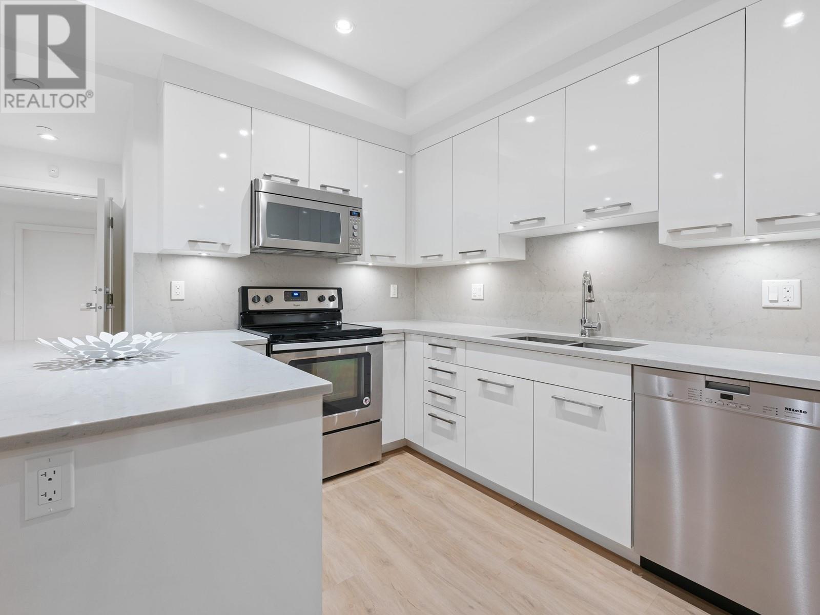4062 Virginia Crescent, North Vancouver, British Columbia  V7R 3Z1 - Photo 35 - R2912321