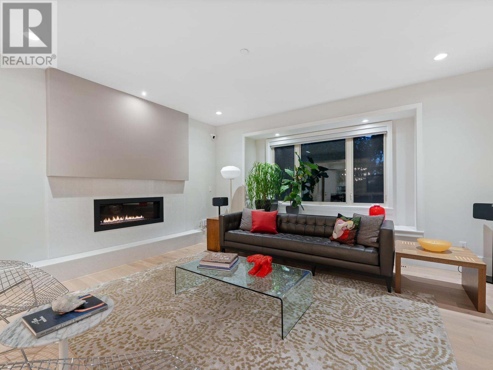 4062 Virginia Crescent, North Vancouver, British Columbia  V7R 3Z1 - Photo 7 - R2912321