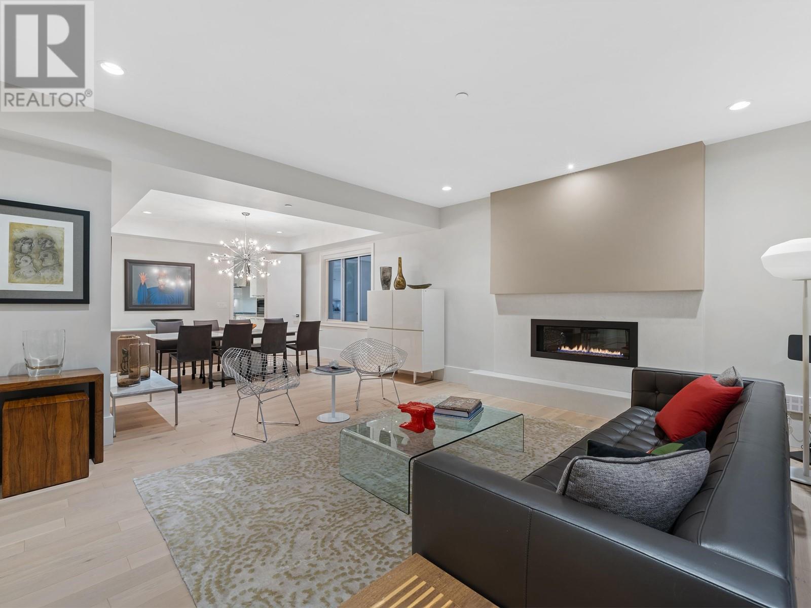 4062 Virginia Crescent, North Vancouver, British Columbia  V7R 3Z1 - Photo 8 - R2912321