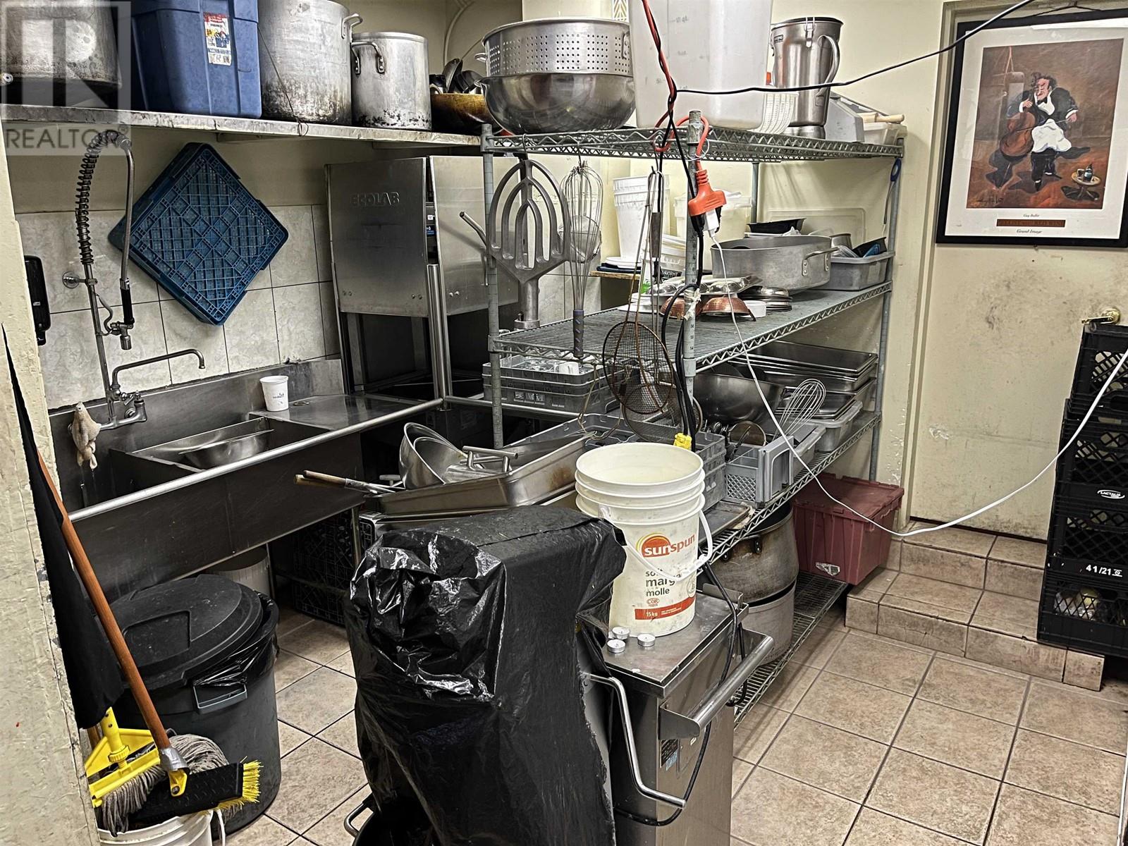 Listing Picture 3 of 4 : 111 CONFIDENTIAL, Vancouver / 溫哥華 - 魯藝地產 Yvonne Lu Group - MLS Medallion Club Member