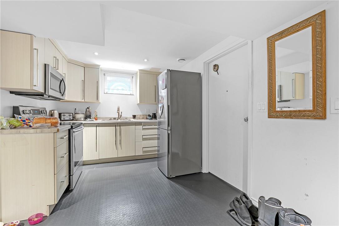 Image of property at 29 CLARENDON Avenue