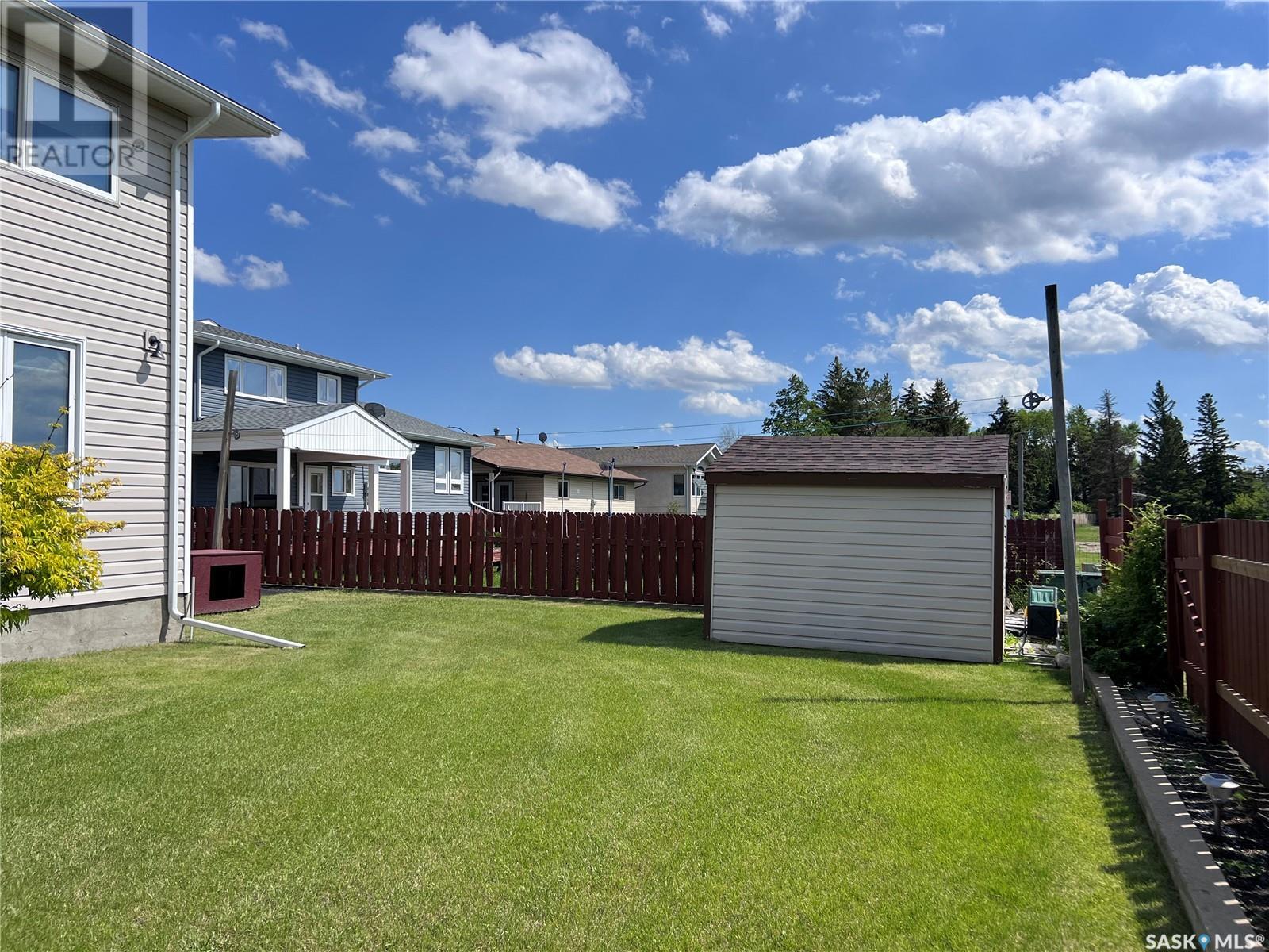 8 Maple Place, Outlook, Saskatchewan  S0L 2N0 - Photo 8 - SK979788