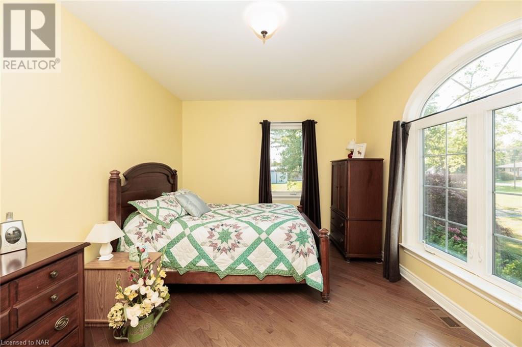 1040 Bertie Street, Fort Erie, Ontario L2A 5S1 - Photo 25 - 40548615