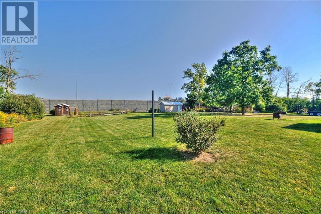 1040 Bertie Street, Fort Erie, Ontario L2A 5S1 - Photo 39 - 40548615