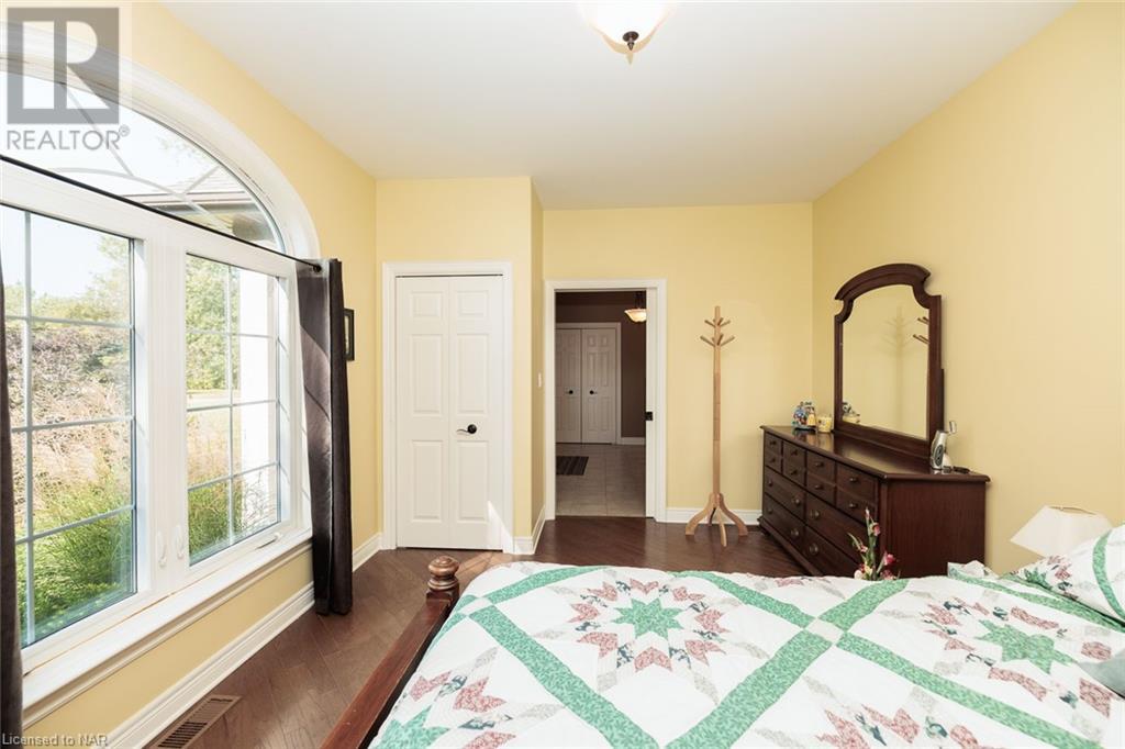 1040 Bertie Street, Fort Erie, Ontario L2A 5S1 - Photo 26 - 40548615