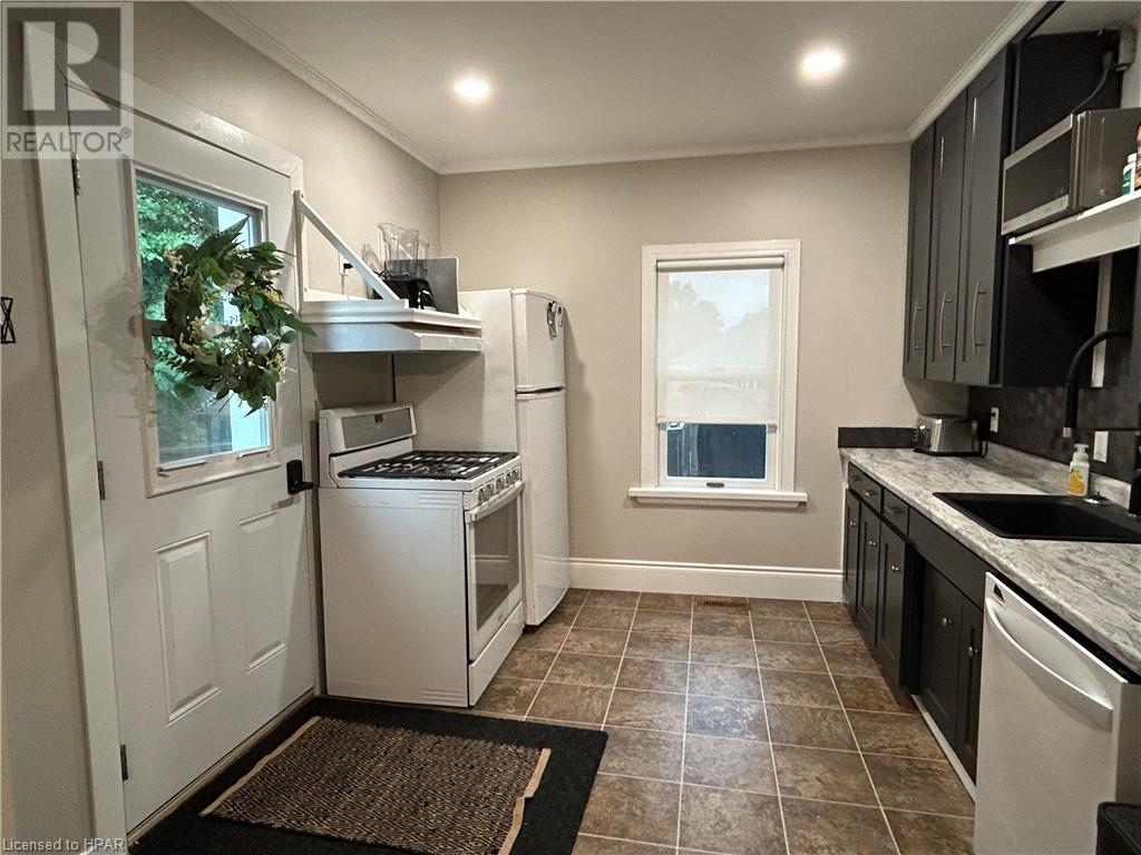 88 Kirk Street, Clinton, Ontario  N0M 1L0 - Photo 3 - 40627287