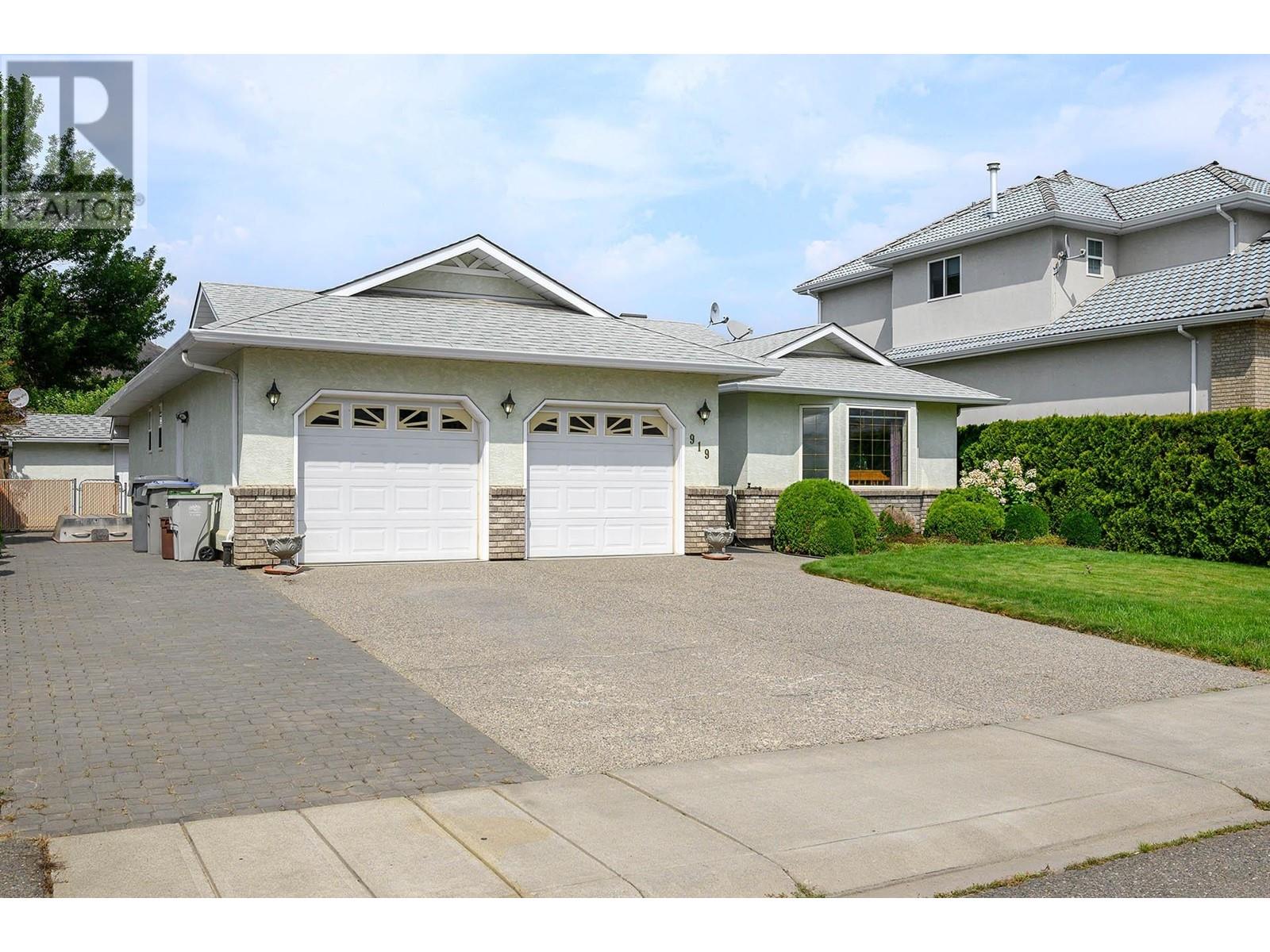 919 Invermere Crt, Kamloops, British Columbia  V2B 7T3 - Photo 38 - 180212