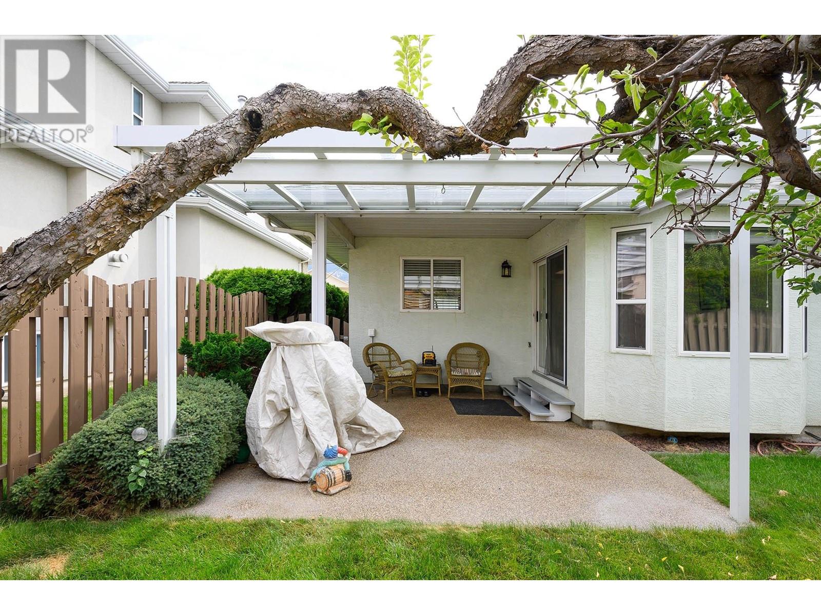 919 Invermere Crt, Kamloops, British Columbia  V2B 7T3 - Photo 39 - 180212