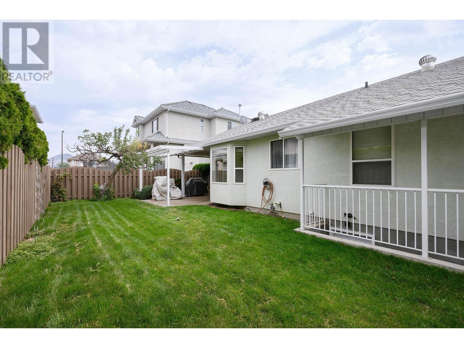 919 Invermere Crt, Kamloops, British Columbia  V2B 7T3 - Photo 42 - 180212