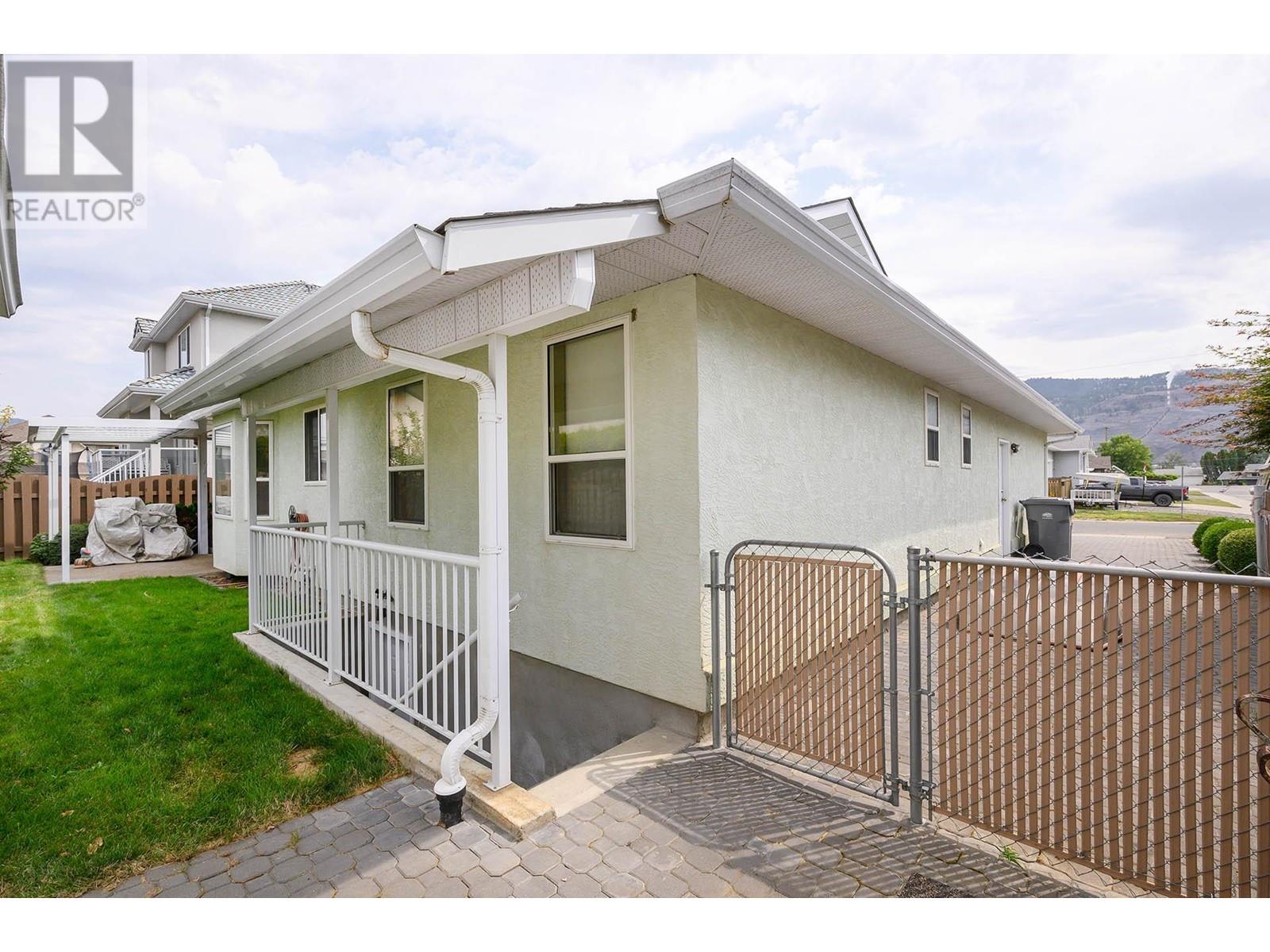 919 Invermere Crt, Kamloops, British Columbia  V2B 7T3 - Photo 44 - 180212