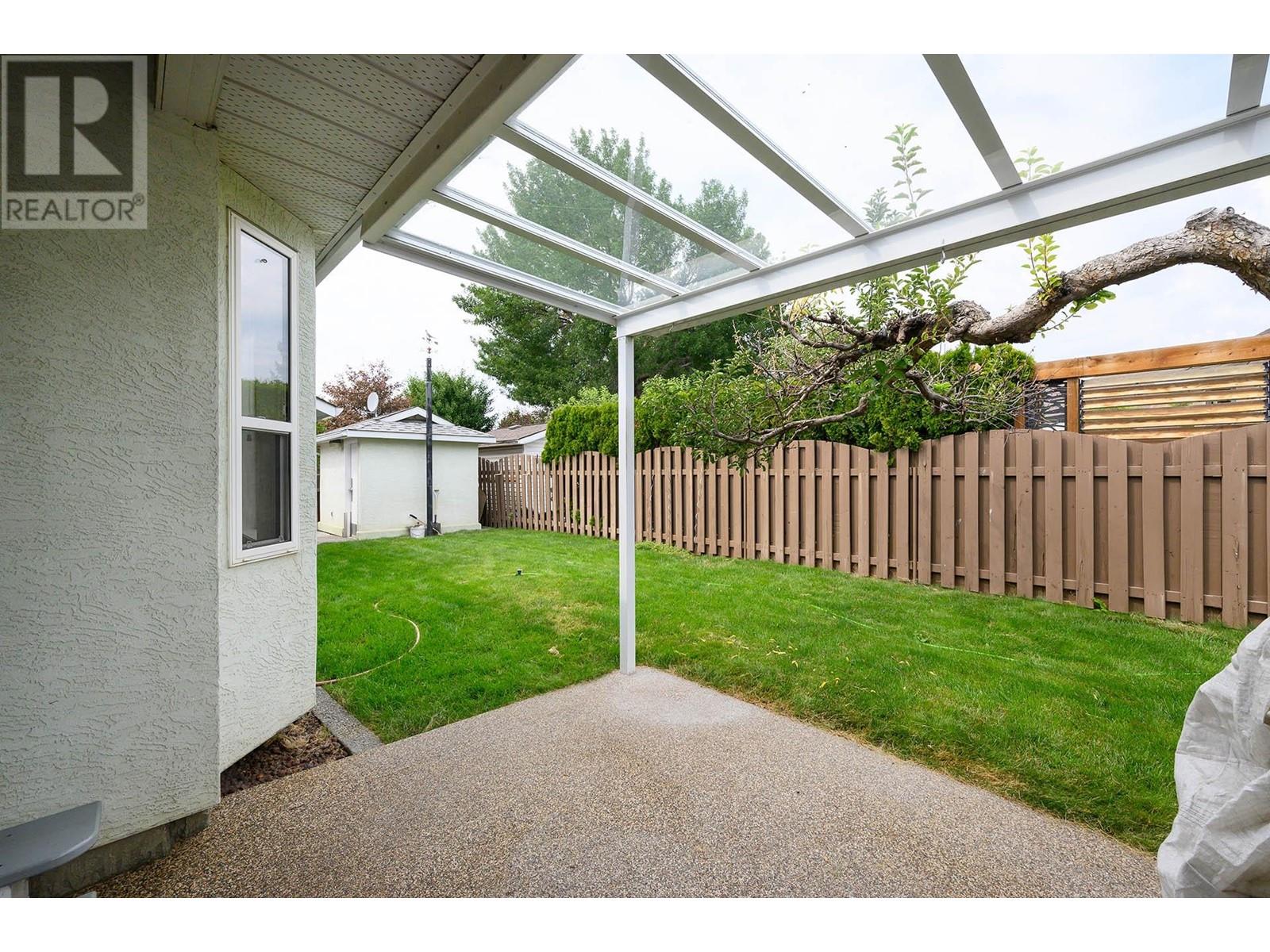 919 Invermere Crt, Kamloops, British Columbia  V2B 7T3 - Photo 45 - 180212