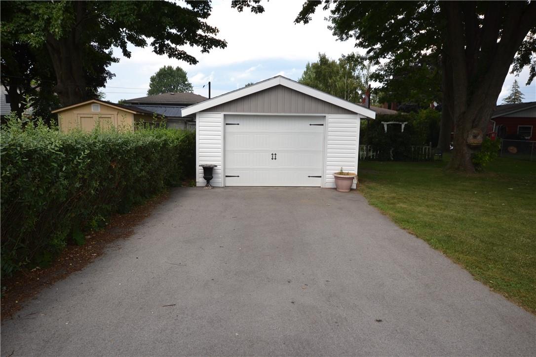 169 Gardiner Avenue E, Haldimand County, Ontario  N1A 1A9 - Photo 34 - H4202125