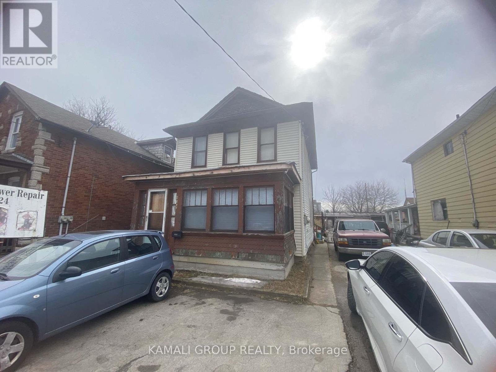 4514 Bridge Street, Niagara Falls, Ontario  L2E 2R7 - Photo 1 - X9241765