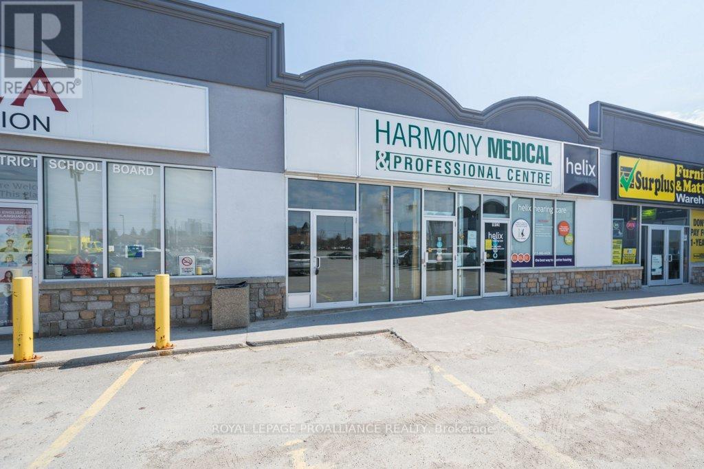 14 - 161 Bridge Street W, Belleville (Belleville Ward), Ontario  K8P 1K2 - Photo 2 - X9241817