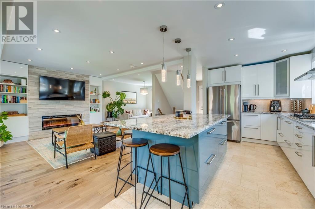 Image of property at 82 LOIS Street