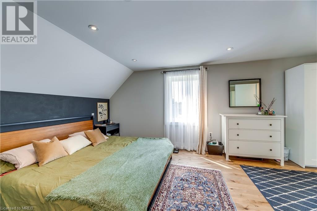 Image of property at 82 LOIS Street