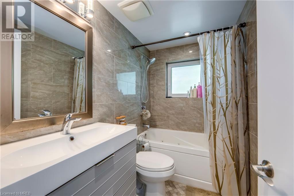 Image of property at 82 LOIS Street