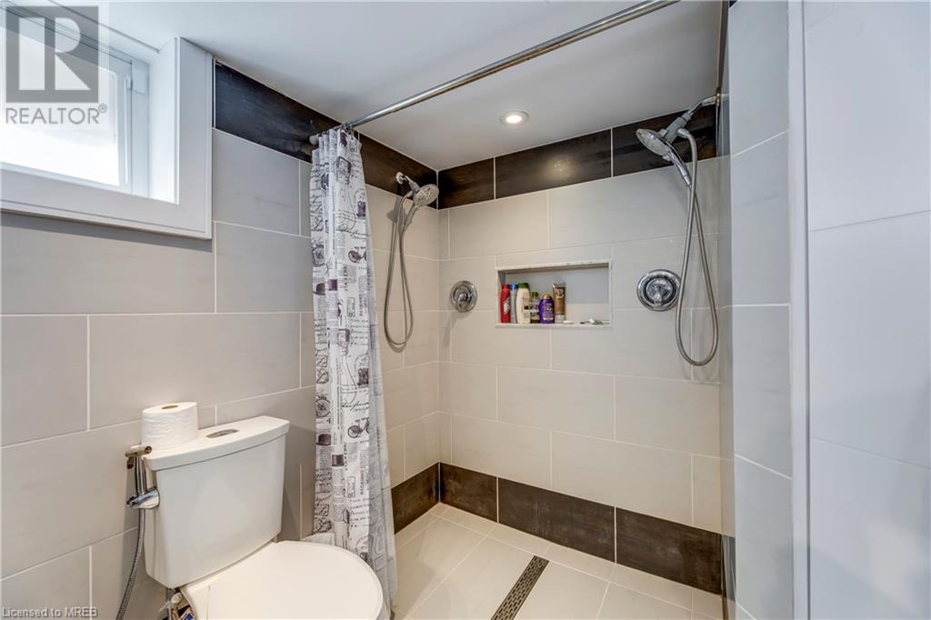 Image of property at 82 LOIS Street