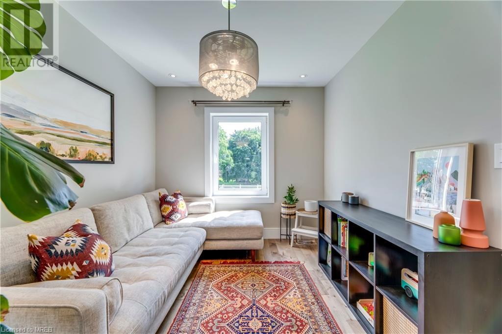 Image of property at 82 LOIS Street