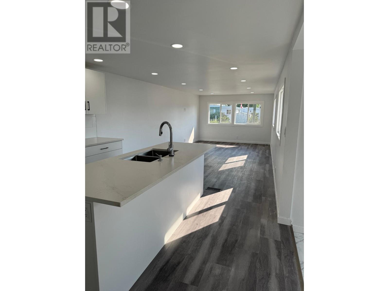 8-1755 Ord Rd, Kamloops, British Columbia   - Photo 2 - 180193