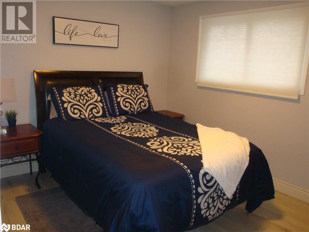 Image of property at 15 BAYSHORE Crescent