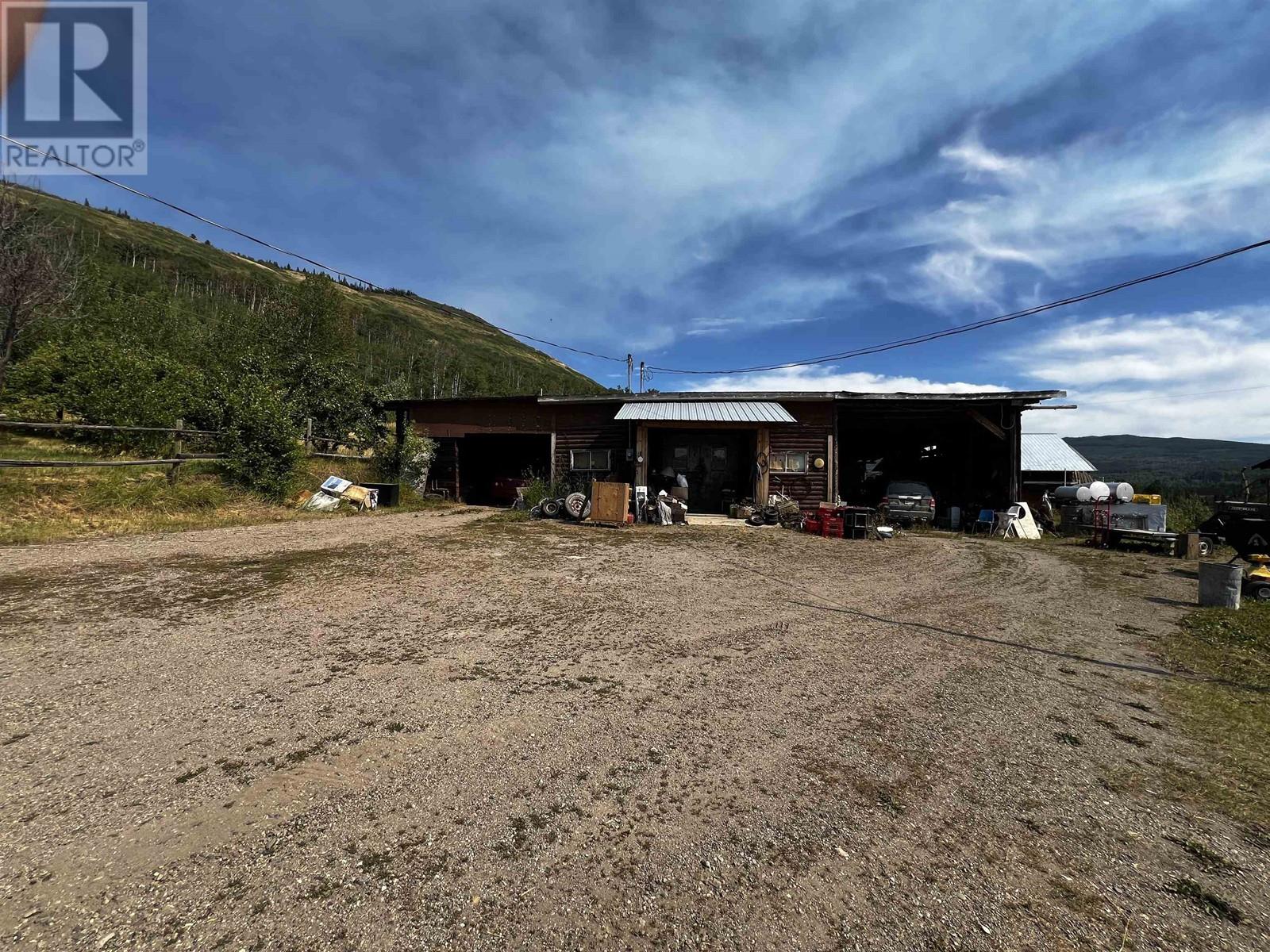 10845 Nithi Road, Fraser Lake, British Columbia  V0J 1S0 - Photo 31 - R2911953