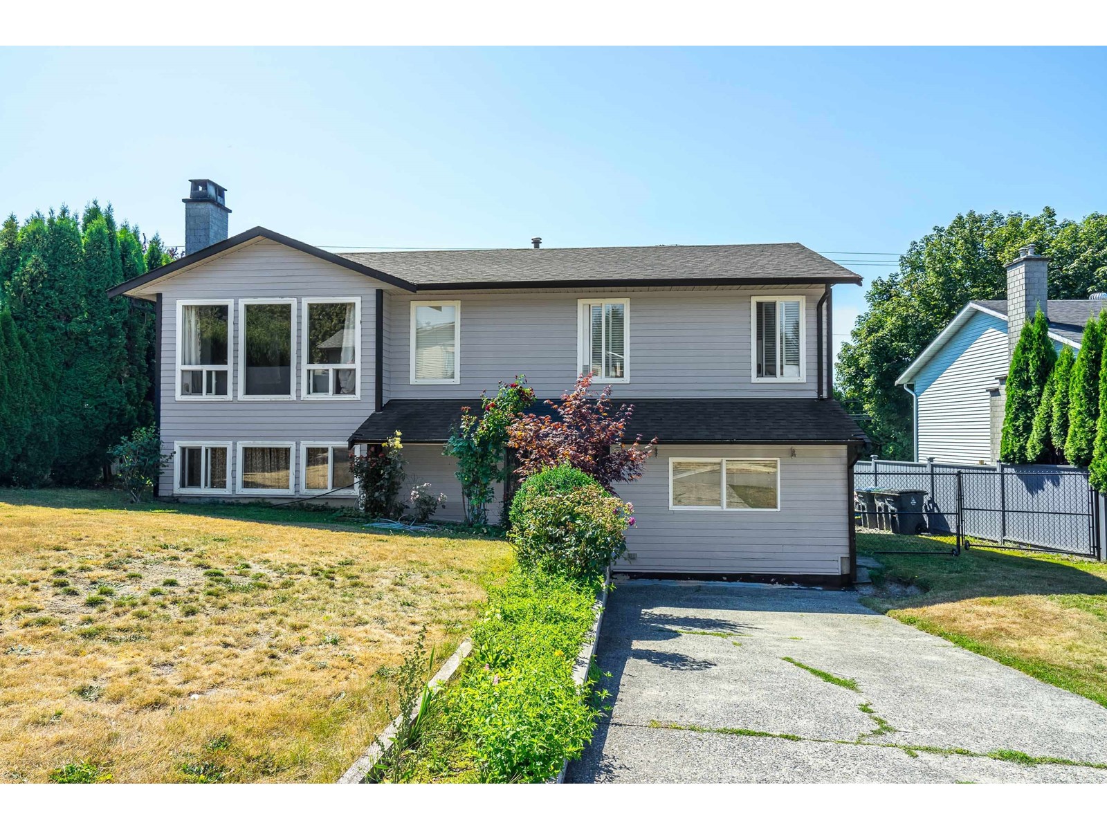 Property at 18352 56A AVENUE image 2