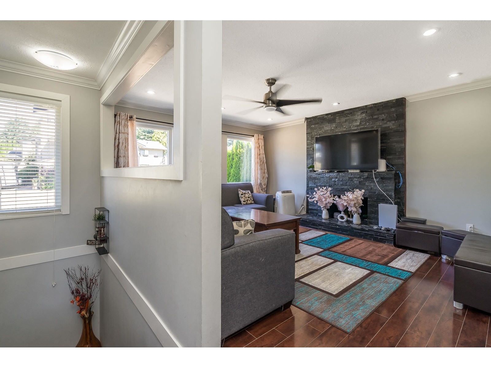 Property at 18352 56A AVENUE image 5