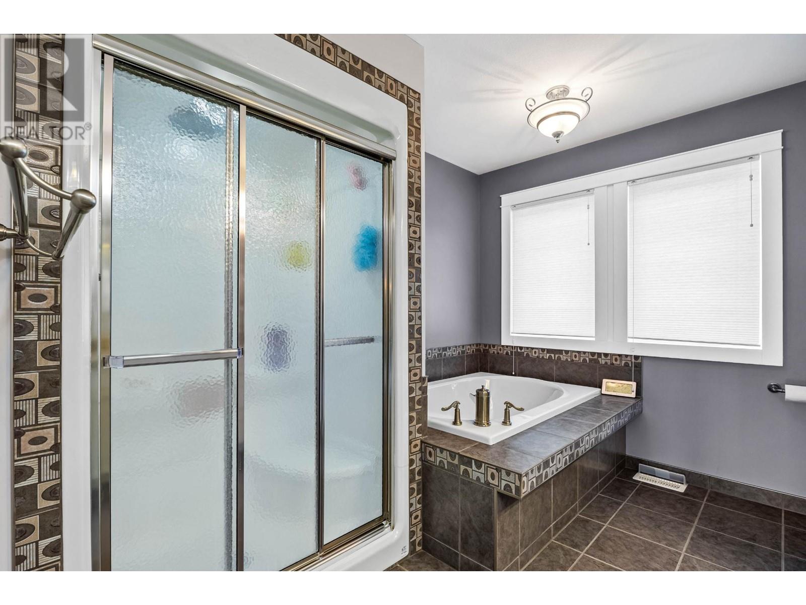 2477 Burgess Ave, Merritt, British Columbia  V1K 1R3 - Photo 17 - 180222