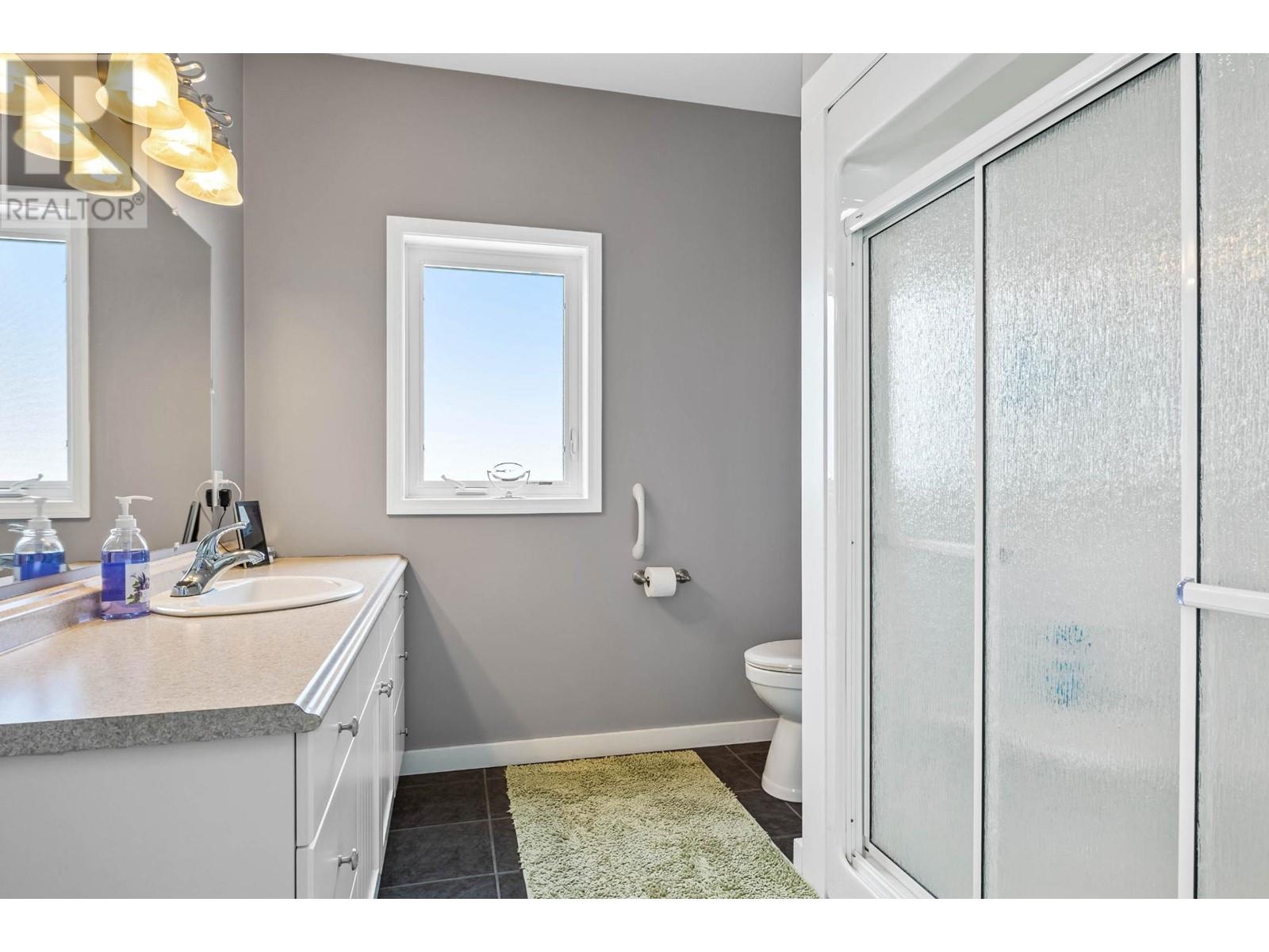 2477 Burgess Ave, Merritt, British Columbia  V1K 1R3 - Photo 33 - 180222