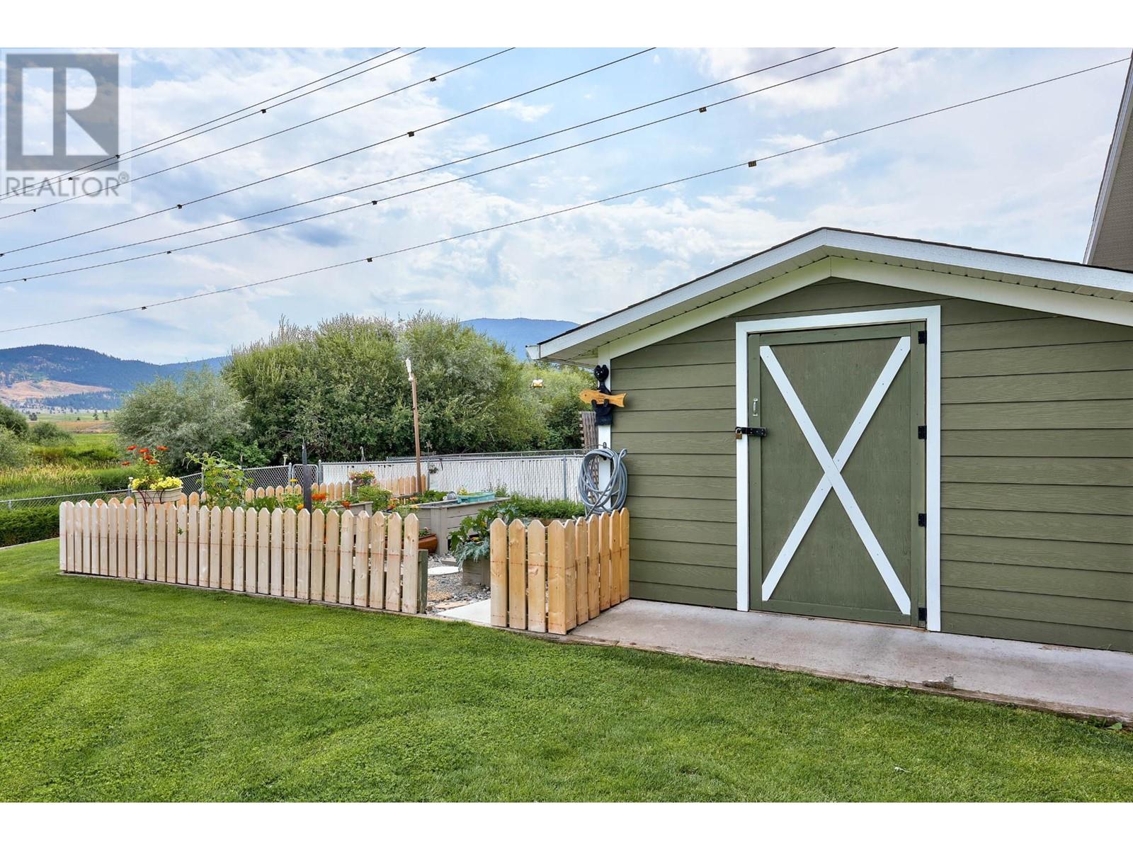 2477 Burgess Ave, Merritt, British Columbia  V1K 1R3 - Photo 37 - 180222