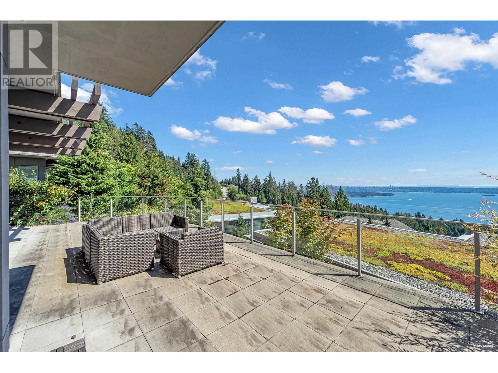 Property at 2762 HIGHVIEW PLACE image 2