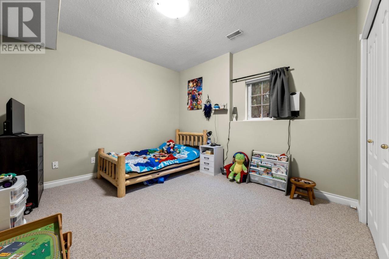 501-875 Sahali Terrace, Kamloops, British Columbia   - Photo 23 - 180210