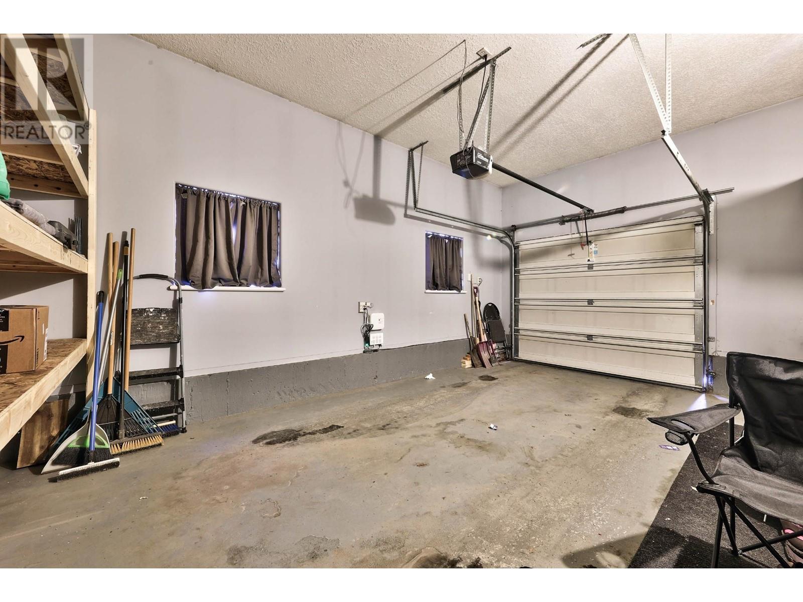 501-875 Sahali Terrace, Kamloops, British Columbia   - Photo 26 - 180210