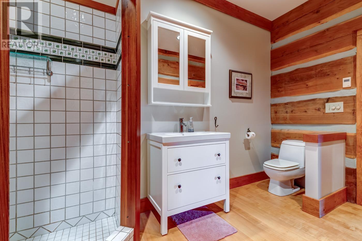 3561 Falcon Crescent, Whistler, British Columbia V8E 0B9 - Photo 17 - R2912731